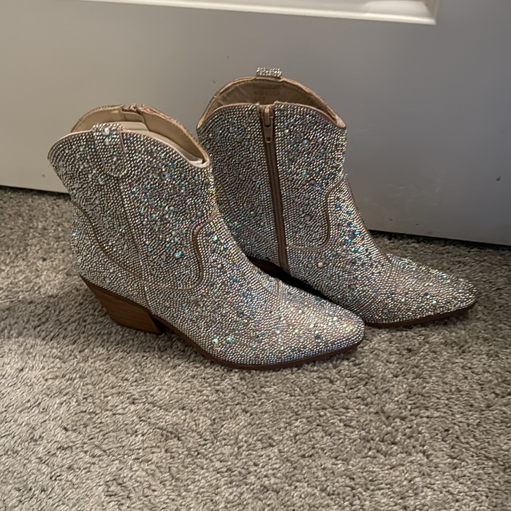 Sparkle Bootie - Picture 2 of 2